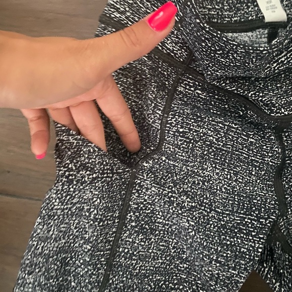 Black and White Patterned Lululemon Leggings - Picture 7 of 8